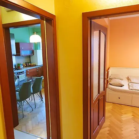 Апартаменты Center Cozy Spot *